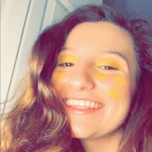 Meet your Posher, Kacie